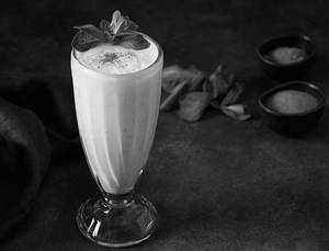 Lassi (salted/sweet)
