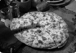 Veg Pizza [8 Inches] 1