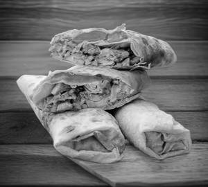 Whole Meat Kuboos Plate