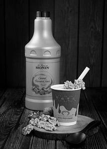 Caramel Walnut Thick Shake [250 ml]
