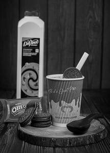 Strawberry Oreo Thick Shake [250 Ml]