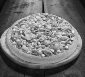 Onion, Capsicum Pizza