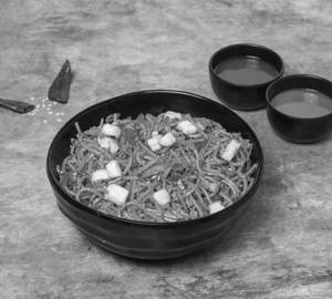 Paneer schezwan noodles