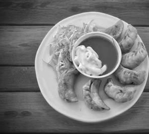 Paneer Fried Momos  [ 6 Pieces ]