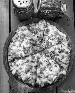 Paneer and Onion Pizza [7 inches]
