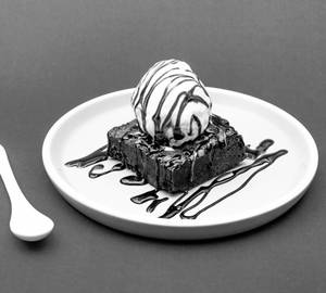 Walnut Brownie & Ice Cream