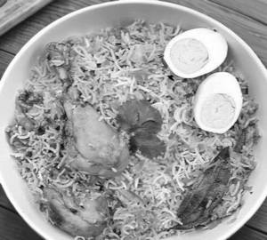 Special Chicken Dum Biriyani(1 Tangdi Pcs+1 Biryani Cut Pcs+1 Egg+ Raita)
