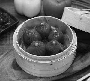 Sauteed Leeks &  Water Chestnuts Dimsums (5 Pieces)