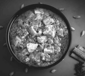 Lasooni Handi Paneer