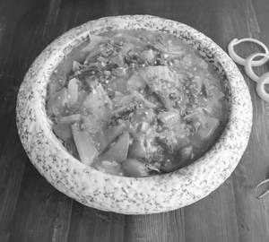 Cantonese Pan Fried Noodles Veg (Serves 2)