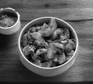 Achari Aloo Masala