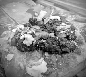 Kizhi Parotta Chilli Chicken