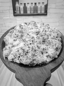 Mac & Cheese Pizza