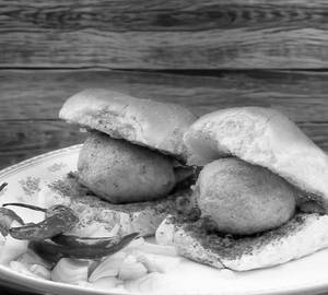 Vadapav ( 2 Pcs )