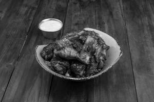 Chicken Wings in Tangy BBQ Sauce