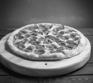 Chicken Salami Pizza [ 8 Inches ]
