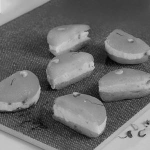 Kesar Sandwich