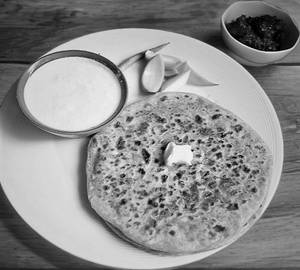 Aloo pyaaz paratha