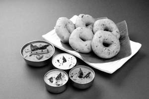 Medu Vada (1 No)