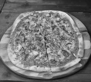 Paneer Tikka Pizza