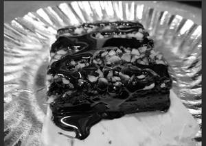 Hot Nut Brownie With Chocolate