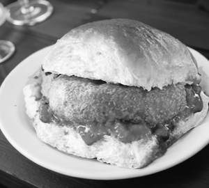 Schezwan Vada Pav