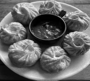 Veg fried momos