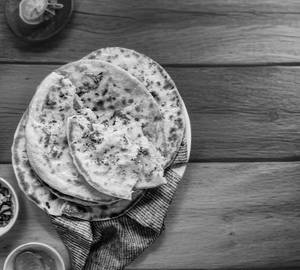 Tandoori Garlic Naan