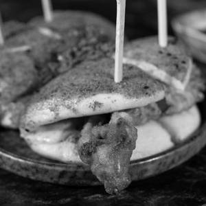 Soft Shell Crab Tempura Bao [2 Pieces]