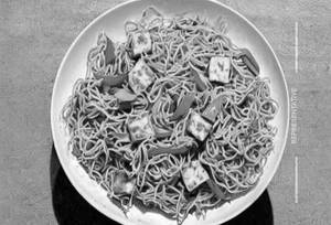 Paneer Hakka Noodles