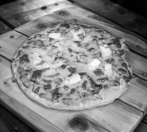 Paneer Cheese Pizza