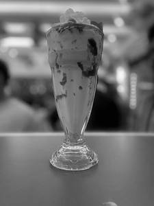STRAWBERRY SHAKE