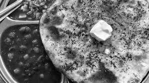 Paneer kulcha+Lassi