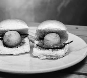 Cheese vada pav