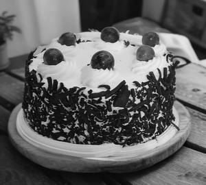 Eggless Black Forest 500Gm