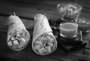 Malai Paneer Tikka Roll