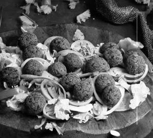 Falafel Kebab Salad