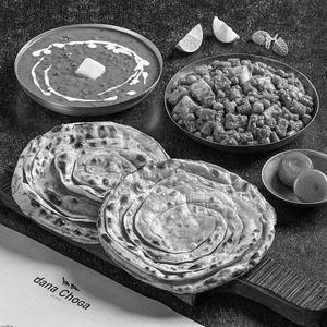 Dal Makhani + Mixed Vegetables Paratha Thali