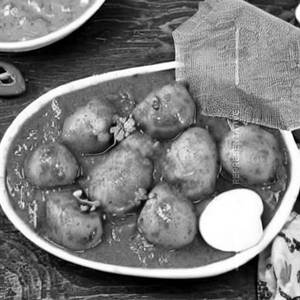 Dum Aloo [Gravy]