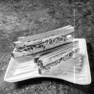 Seekh Salami Sandwich (Chicken)