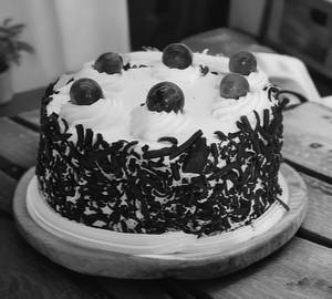 Egg Black Forest Cake 500Gm