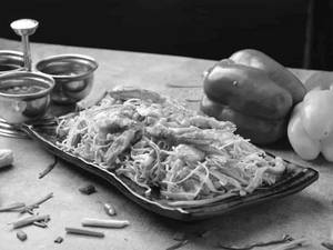 Egg Shanghai Noodles