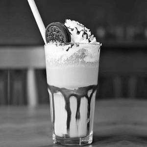 Oreo Caramel Shake