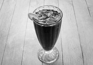 Cola mocktail