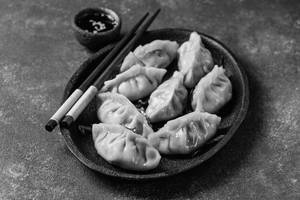 Chicken Momos [6 Pcs]