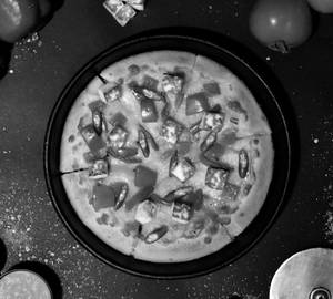Teekha paneer pizza [9 inch]