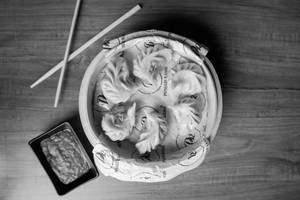 Veg Pan Fried Momos (6 Pieces)
