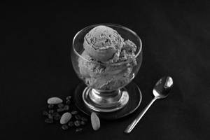 Espresso Almond - Single Scoop