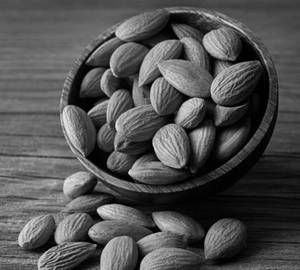 Plain Badam (250 Gm)