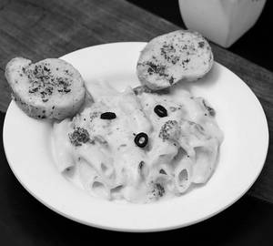 Baked Penne Pasta ( With Garlic Bread)